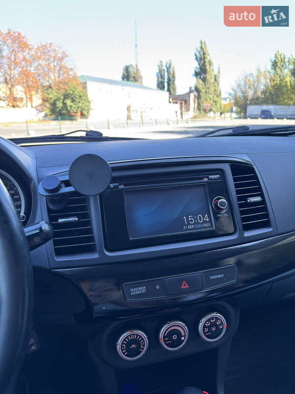 Седан Mitsubishi Lancer 2010 в Киеве