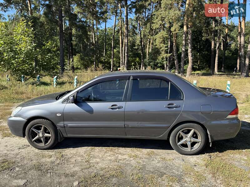 Седан Mitsubishi Lancer 2007 в Киеве