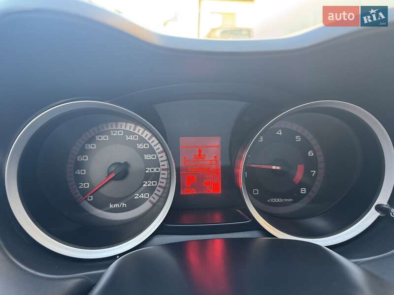 Седан Mitsubishi Lancer 2008 в Луцке