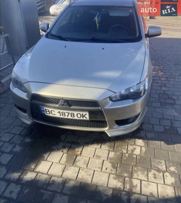 Седан Mitsubishi Lancer 2008 в Старом Самборе