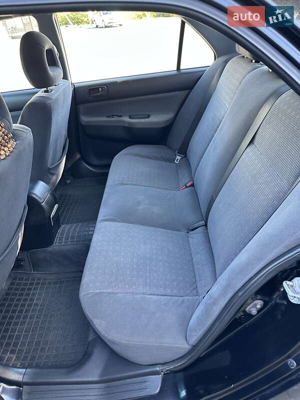 Седан Mitsubishi Lancer 2004 в Львові
