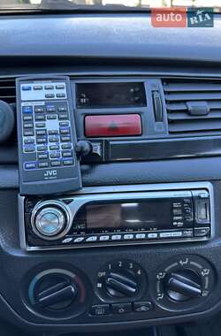 Седан Mitsubishi Lancer 2004 в 