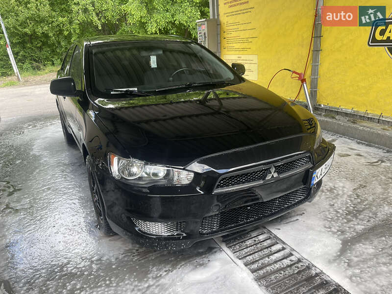 Mitsubishi Lancer 2011