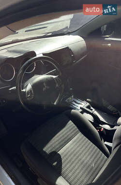 Седан Mitsubishi Lancer 2012 в 