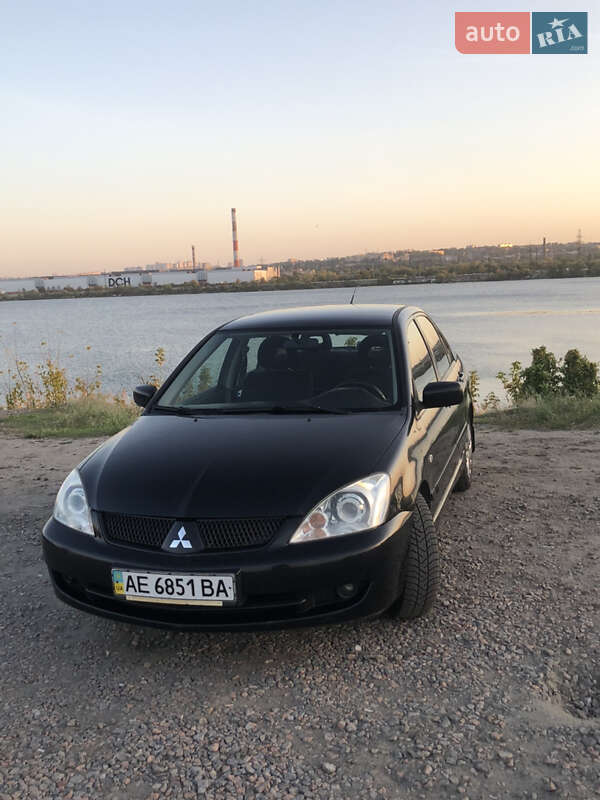 Седан Mitsubishi Lancer 2006 в Днепре