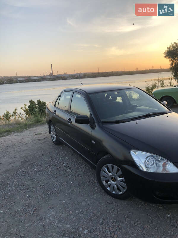 Седан Mitsubishi Lancer 2006 в Днепре