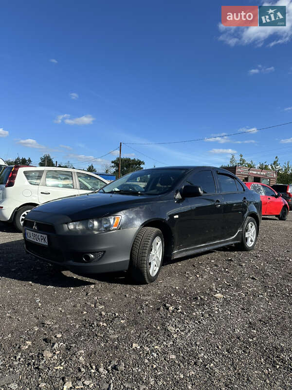 Седан Mitsubishi Lancer 2007 в Киеве
