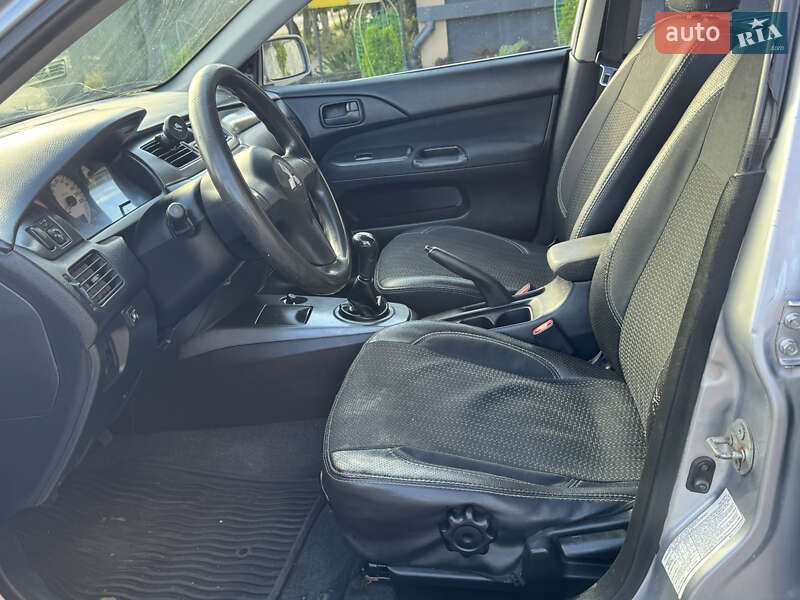Седан Mitsubishi Lancer 2008 в Одессе