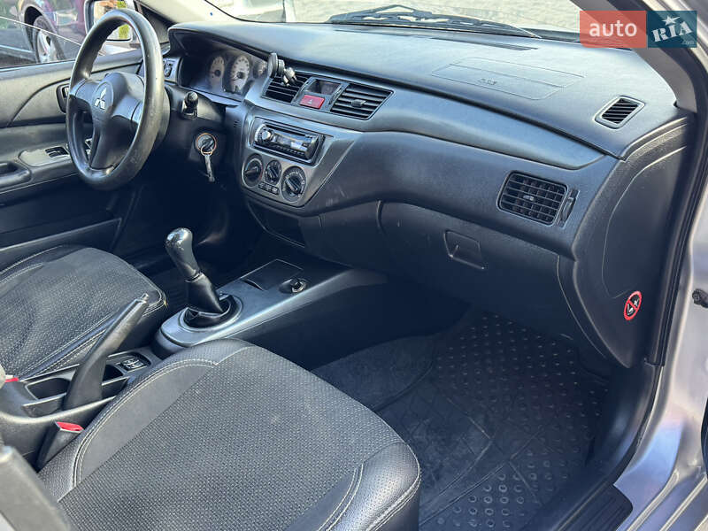 Седан Mitsubishi Lancer 2008 в Одессе