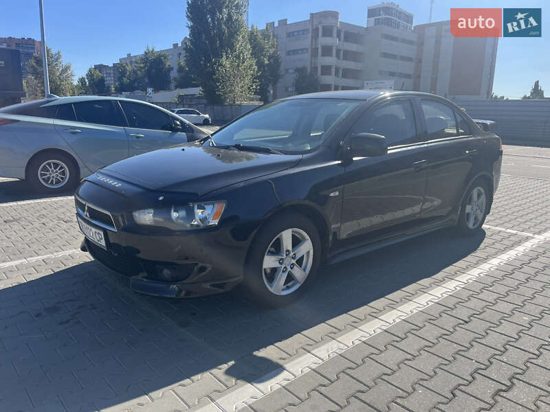 Седан Mitsubishi Lancer 2007 в Киеве