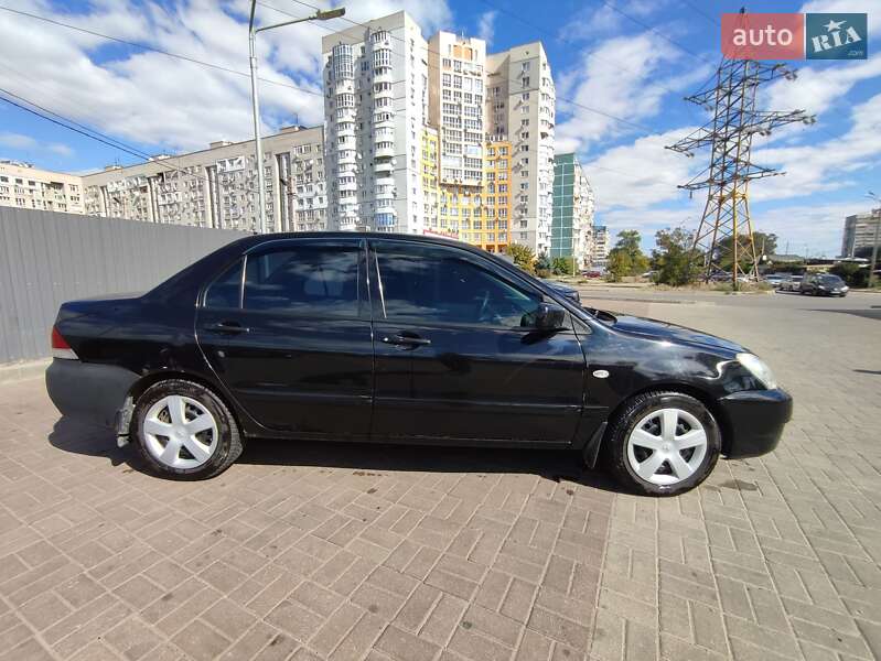 Седан Mitsubishi Lancer 2006 в Днепре