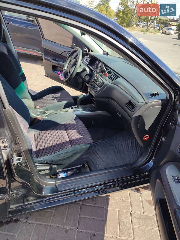 Седан Mitsubishi Lancer 2006 в Днепре