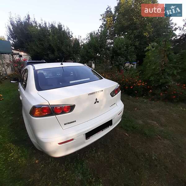 Седан Mitsubishi Lancer 2013 в Броварах