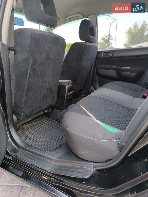Седан Mitsubishi Lancer 2006 в Днепре