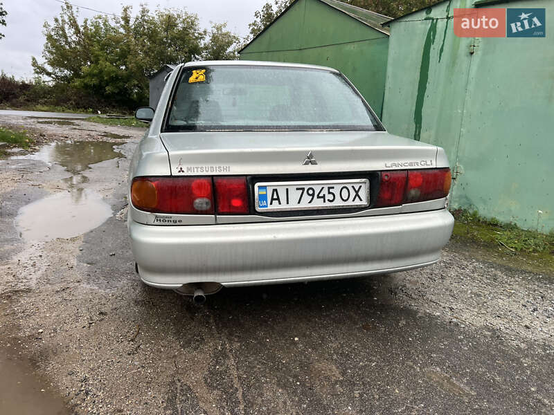 Седан Mitsubishi Lancer 1995 в Красилове