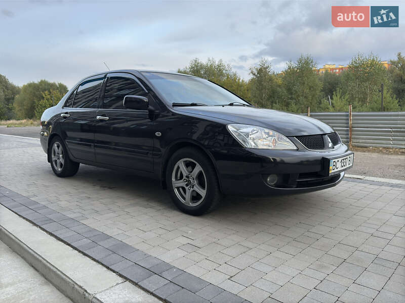 Седан Mitsubishi Lancer 2008 в Луцке