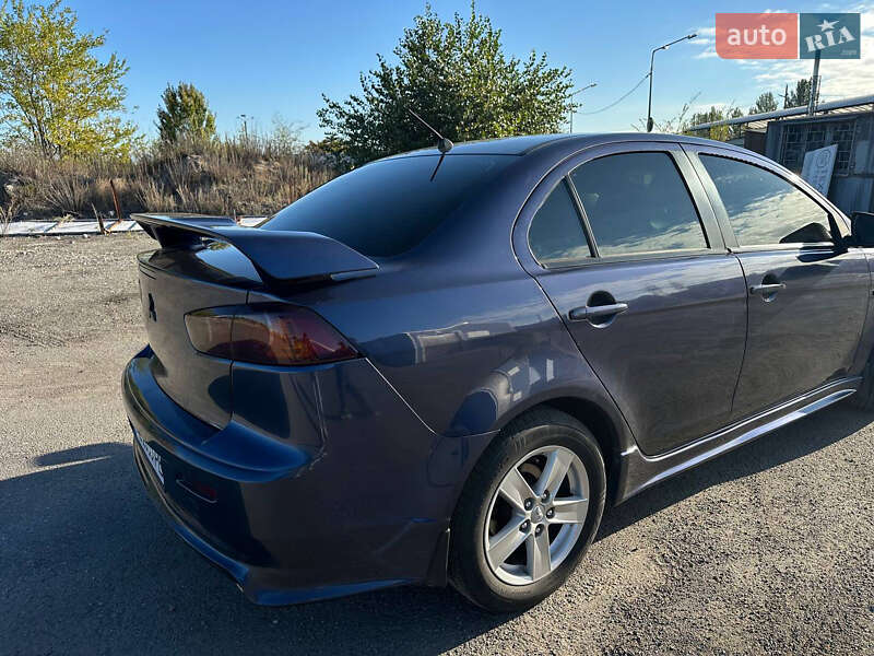 Седан Mitsubishi Lancer 2007 в Днепре
