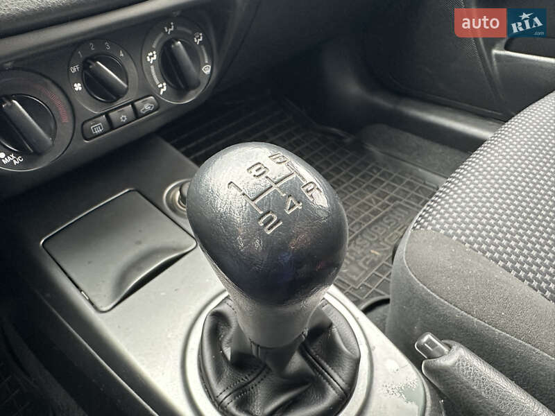 Седан Mitsubishi Lancer 2009 в Киеве