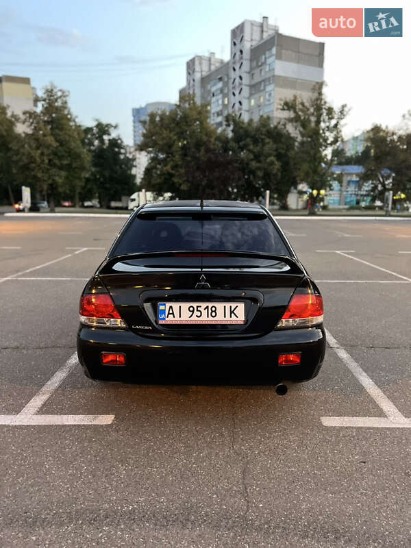 Седан Mitsubishi Lancer 2006 в Броварах