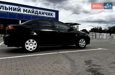 Седан Mitsubishi Lancer 2010 в 