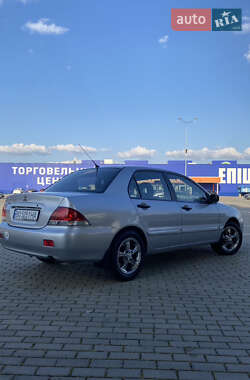Седан Mitsubishi Lancer 2004 в 