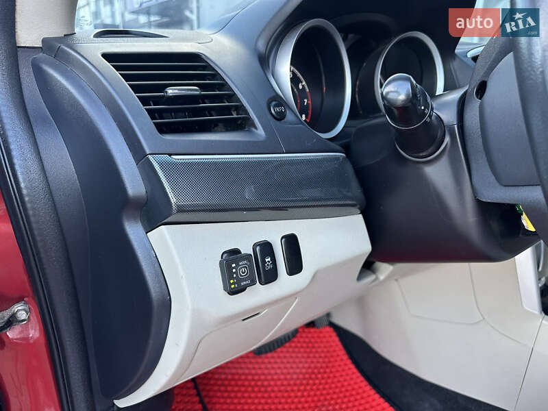 Седан Mitsubishi Lancer 2015 в Сарнах