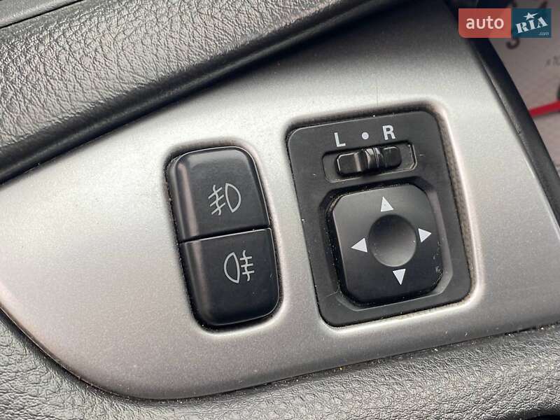 Седан Mitsubishi Lancer 2006 в Киеве