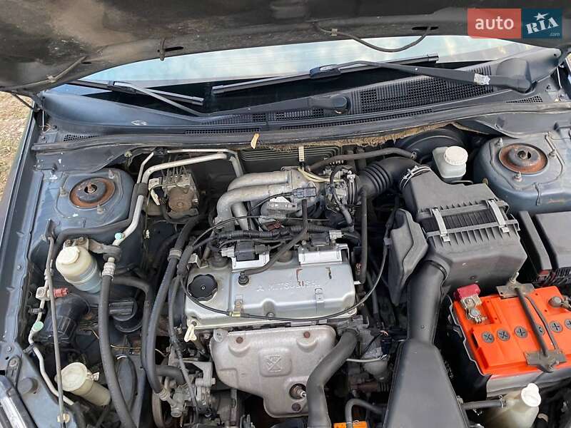 Седан Mitsubishi Lancer 2004 в Кривом Роге фото 7 Седан Mitsubishi Lancer 2004 в Кривом Роге