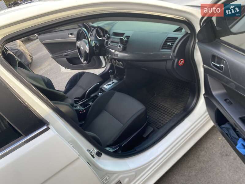 Седан Mitsubishi Lancer 2008 в Днепре