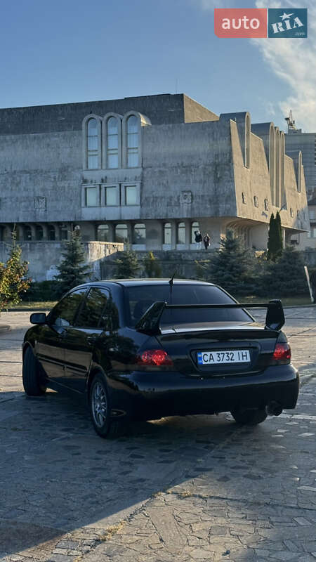 Седан Mitsubishi Lancer 2006 в Черкасах
