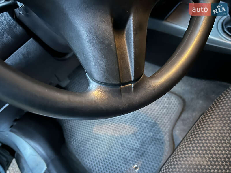 Седан Mitsubishi Lancer 2006 в Катюжанке