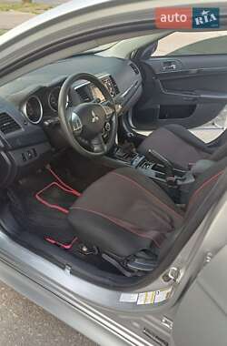 Седан Mitsubishi Lancer 2016 в 