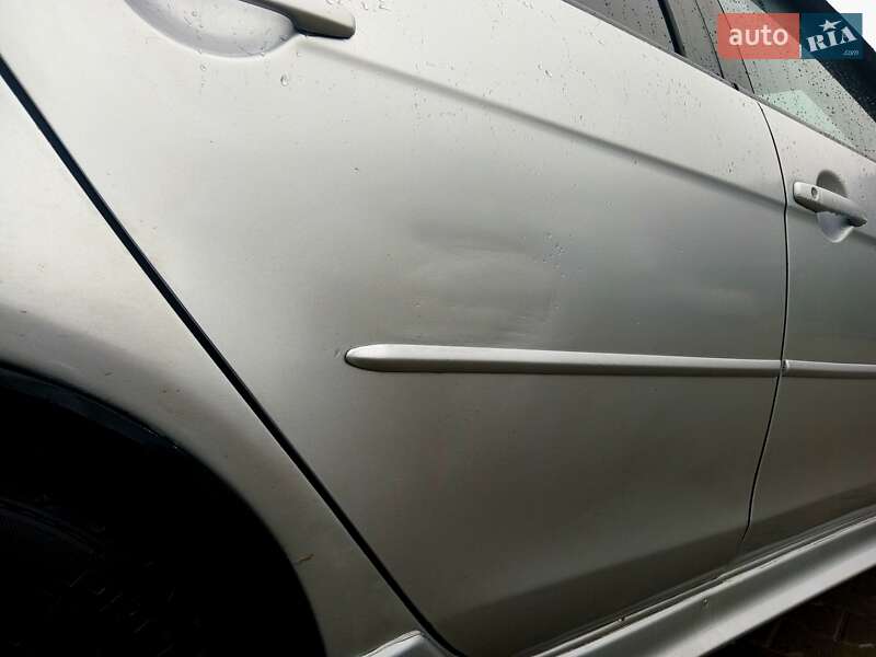 Седан Mitsubishi Lancer 2007 в Николаеве