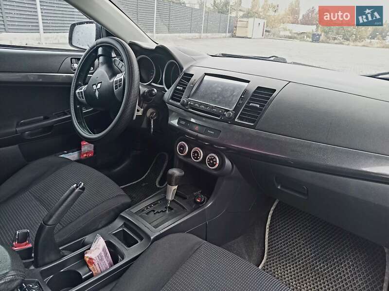 Седан Mitsubishi Lancer 2007 в Николаеве