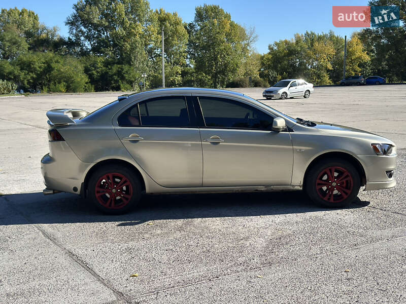 Седан Mitsubishi Lancer 2008 в Черкассах