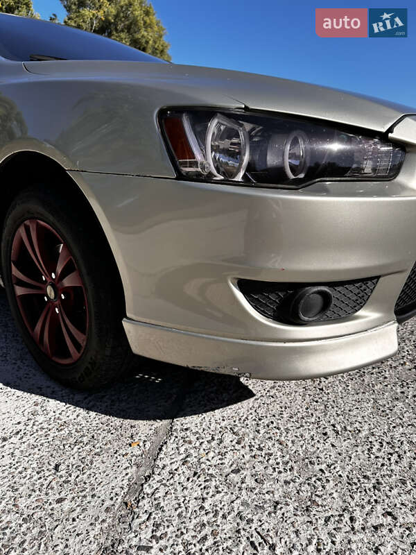 Седан Mitsubishi Lancer 2008 в Черкассах