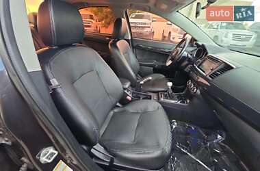 Седан Mitsubishi Lancer 2015 в  фото 8 Седан Mitsubishi Lancer 2015 в