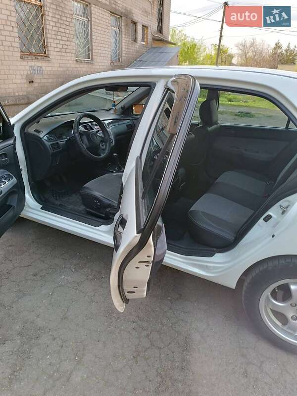 Седан Mitsubishi Lancer 2004 в Софіївці фото 15 Седан Mitsubishi Lancer 2004 в Софіївці