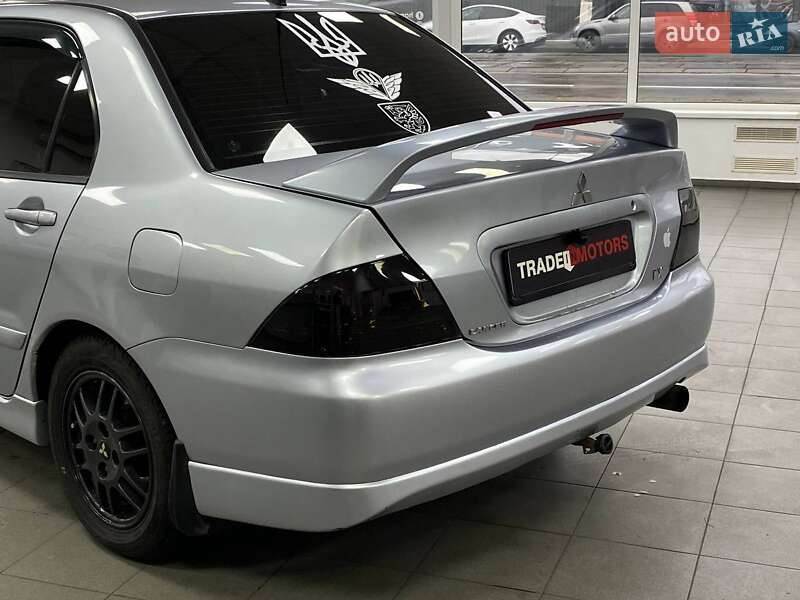 Седан Mitsubishi Lancer 2007 в Киеве