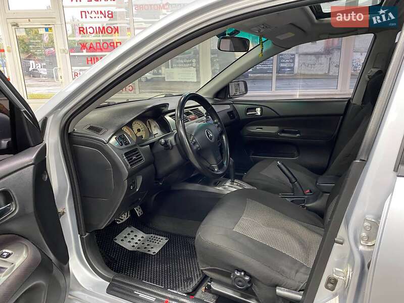 Седан Mitsubishi Lancer 2007 в Киеве