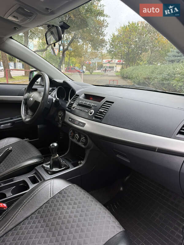 Седан Mitsubishi Lancer 2009 в Одессе