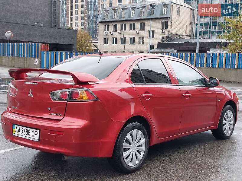 Седан Mitsubishi Lancer 2011 в Киеве фото 3 Седан Mitsubishi Lancer 2011 в Киеве