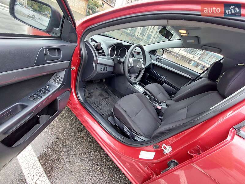 Седан Mitsubishi Lancer 2011 в Киеве фото 13 Седан Mitsubishi Lancer 2011 в Киеве