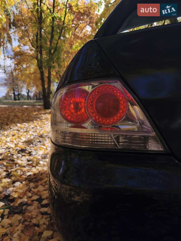 Седан Mitsubishi Lancer 2004 в Первомайську