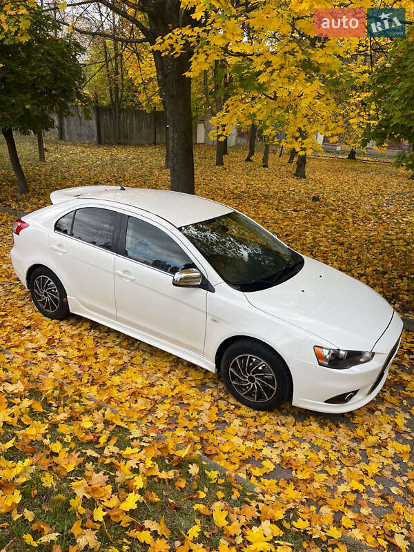 Хэтчбек Mitsubishi Lancer 2008 в Харькове