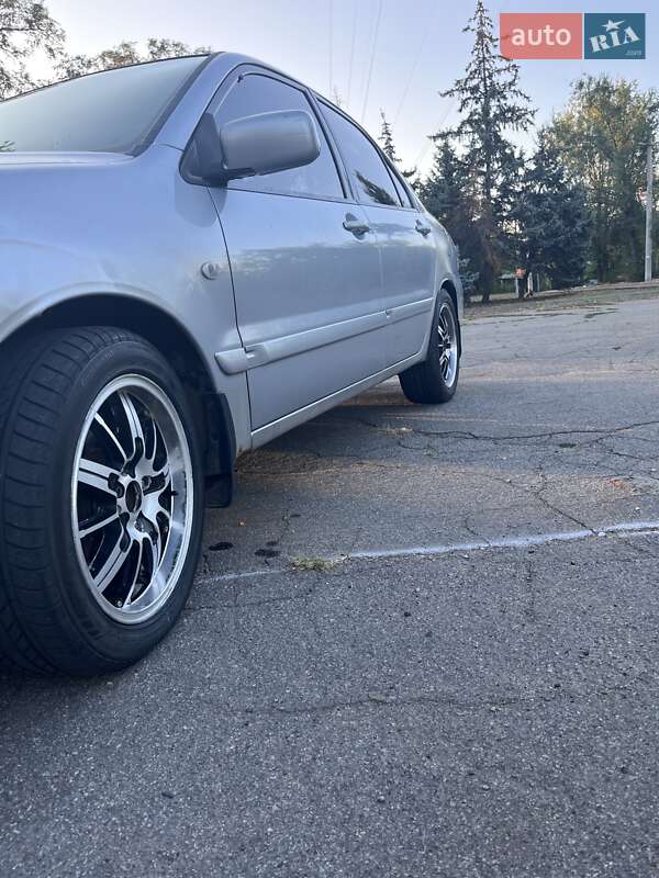 Седан Mitsubishi Lancer 2007 в Кривому Розі фото 7 Седан Mitsubishi Lancer 2007 в Кривому Розі