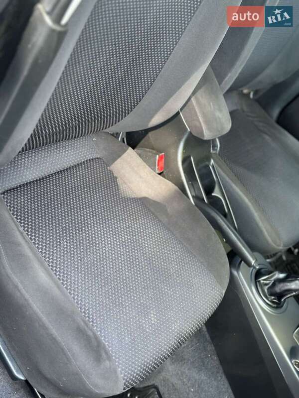 Седан Mitsubishi Lancer 2006 в Ахтырке