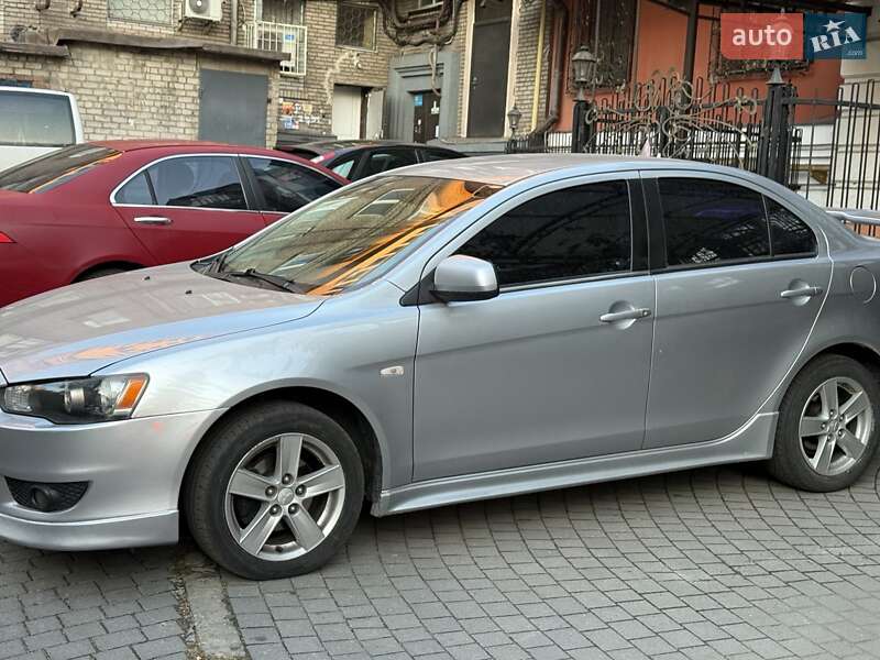Седан Mitsubishi Lancer 2007 в Запорожье