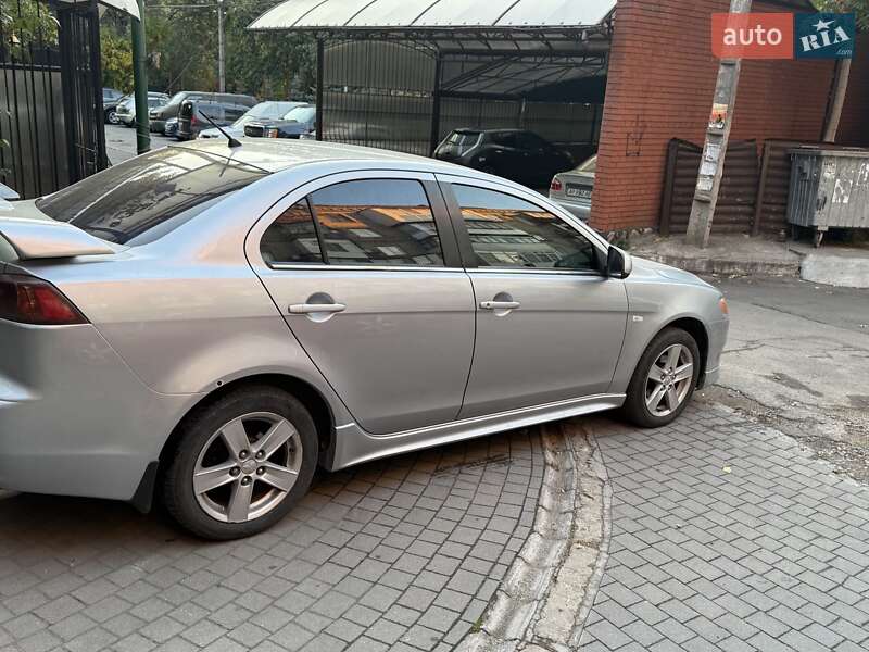 Седан Mitsubishi Lancer 2007 в Запорожье
