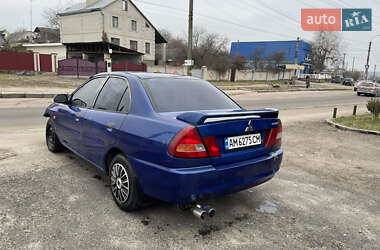 Седан Mitsubishi Lancer 1996 в  фото 7 Седан Mitsubishi Lancer 1996 в